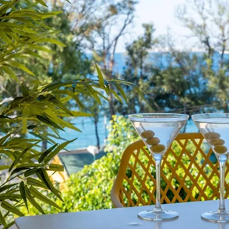 Blue Sea - With Terrace Appartamento
