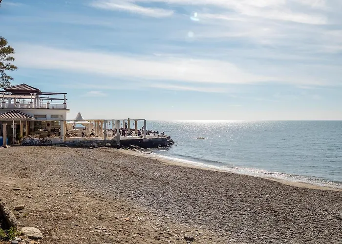 Blue Sea - With Terrace شقة